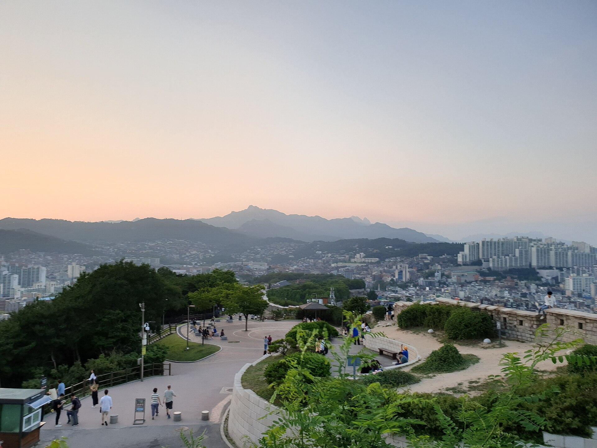 Archive view of Naksan Park and its wall, July 2019; not current lighting or crowd conditions.